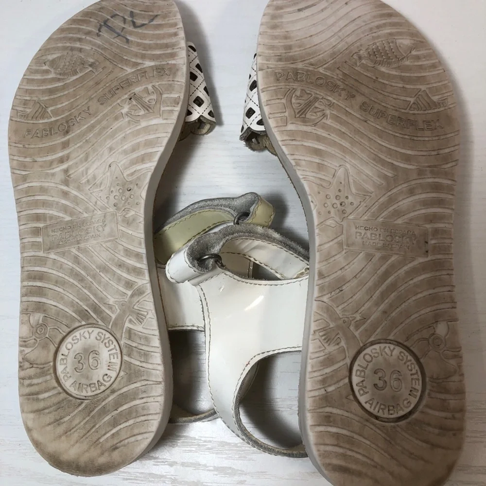 Pablosky Superflex  White Sandals Girls Size 36/ US 3 Strap